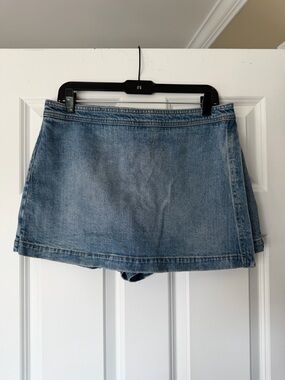 Alice + Olivia Light Blue Denim Skort - Women's